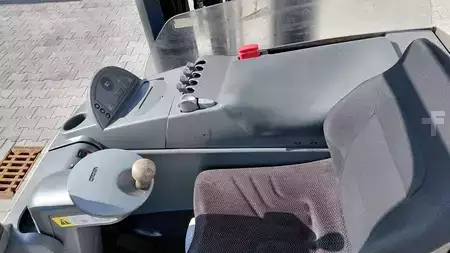 Tolóoszlopos targonca 2006  Crown ESR4500 mit Video (12)