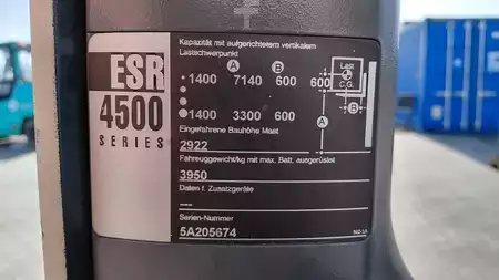 Tolóoszlopos targonca 2006  Crown ESR4500 mit Video (2)