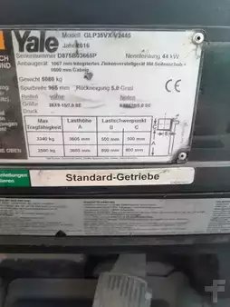 Treibgasstapler 2016  Yale GLP35 VX V2445 (11)