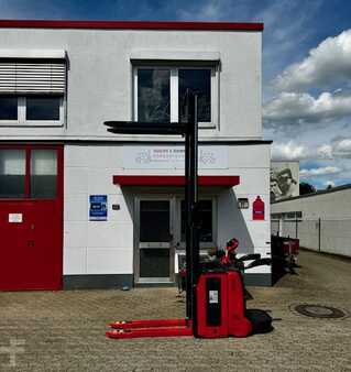 Pallet Stackers 2009  Linde L14i -133 initial (11)