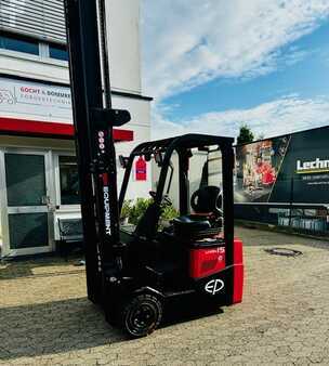 3-wiel elektrische heftrucks 2024  EP Equipment CPD 15 TVL (1)