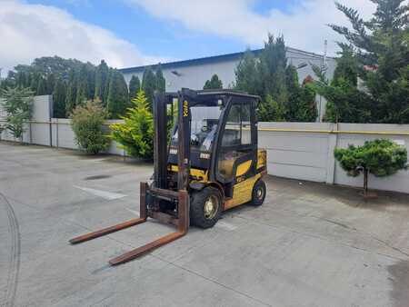 Diesel Forklifts 2017  Yale GDP30VX (1)