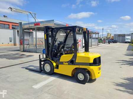 Diesel Forklifts 2010  Yale GDP35VX (2)