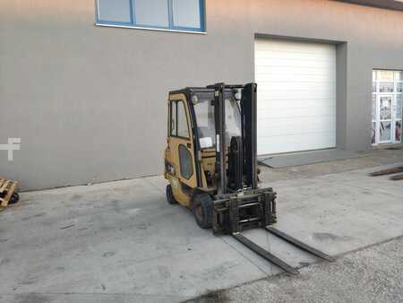 LPG Forklifts 2011  CAT Lift Trucks GP15N (3)