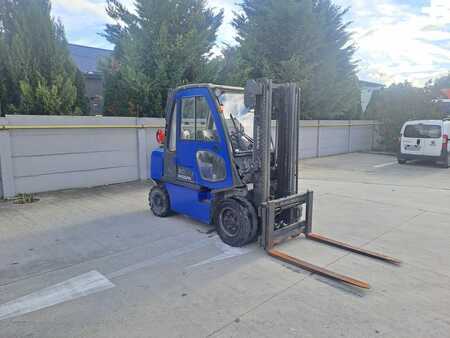 Propane Forklifts 2011  Nissan UG1D2E700683 (4)