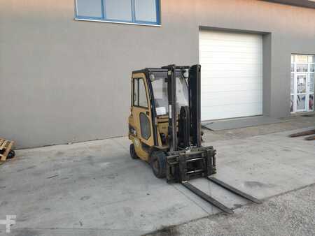 Carretilla elevadora GLP 2011  CAT Lift Trucks GP15N (3)