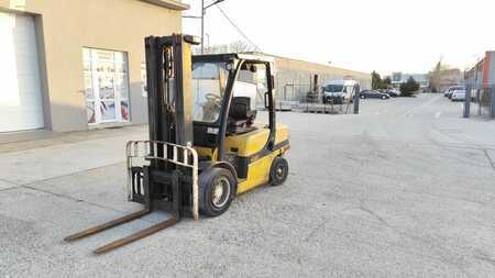 Diesel Forklifts 2011  Yale GDP35VX (1)