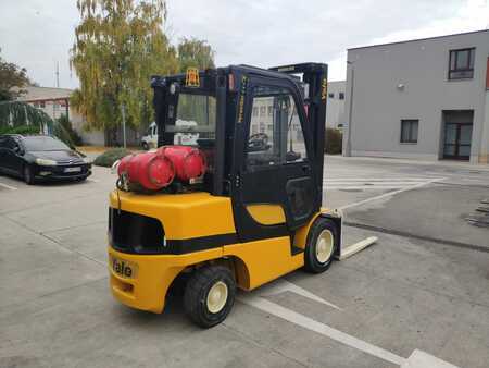 Chariots élévateurs GPL 2017  Yale GLP35VX (3)