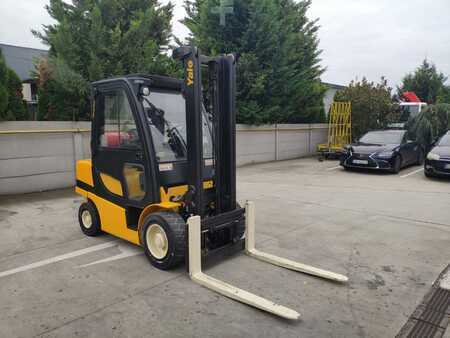 Chariots élévateurs GPL 2017  Yale GLP35VX (4)