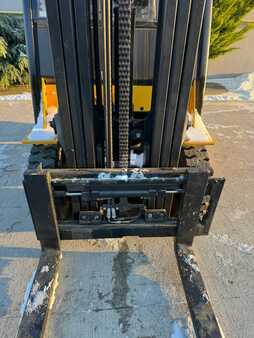 LPG VZV 2016  Yale GLP20SVX (3)