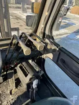 Chariots élévateurs diesel 2005  Heli CPCD25, Isuzu engine (2)