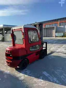 Chariots élévateurs diesel 2005  Heli CPCD25, Isuzu engine (3)