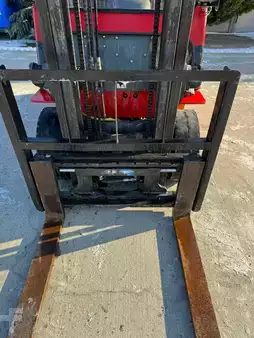 Chariots élévateurs diesel 2005  Heli CPCD25, Isuzu engine (7)