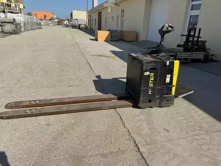 Nízkozdvižný vozík 2019  Hyster P2.0S - no battery (1)