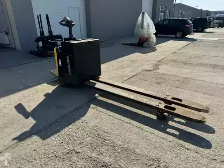 Nízkozdvižný vozík 2019  Hyster P2.0S - no battery (4)