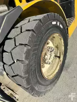 Diesel gaffeltruck 2011  Yale GDP35VX (10)