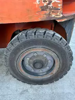 Dieselový VZV 2011  Heli CPCD 100, Perkins engine (7)