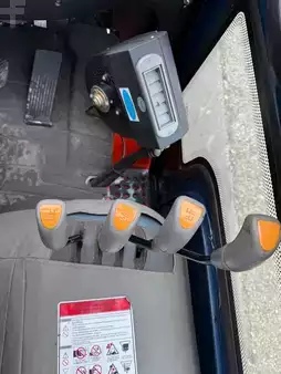 Gázüzemű targoncák 2016  Heli CPQD25, Nissan engine (8)