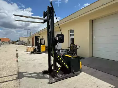 Apilador eléctrico 2020  Toyota SWE120XR (3)