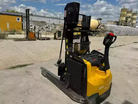 Apilador eléctrico 2020  Toyota SWE120XR (5)