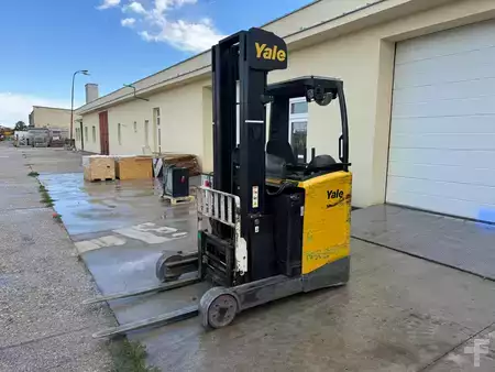 Chariots à mât rétractable 2019  Yale MR16 (1)
