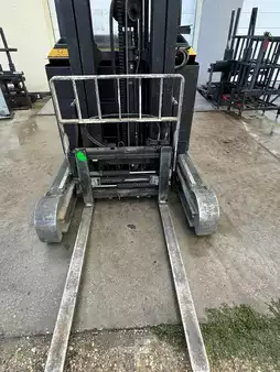 Chariots à mât rétractable 2019  Yale MR16 (5)