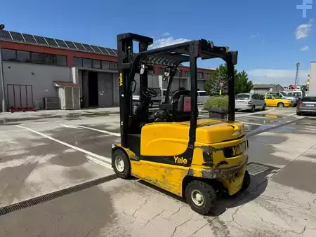 Sähkö - 4 pyör 2019  Yale ERP25 (2)