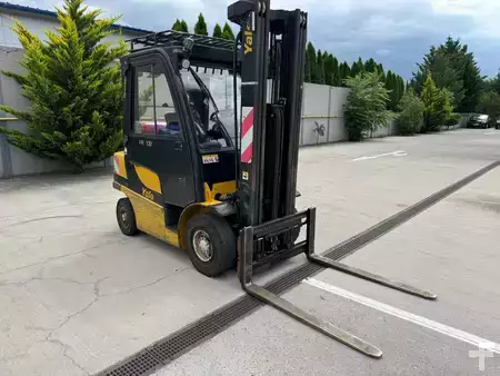 Chariots élévateurs GPL 2019  Yale GLP25VX (3)