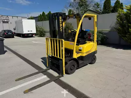 Empilhador a gás 2019  Hyster H1.6FT (1)