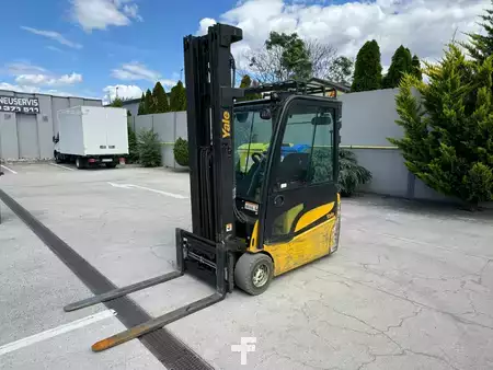 Elektro tříkolové VZV 2021  Yale ERP 20 VT (1)