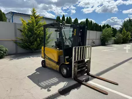 Sähkö - 4 pyör 2017  Yale ERP35VL, battery year 2021 (3)