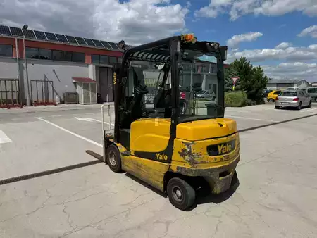 Sähkö - 4 pyör 2017  Yale ERP35VL, battery year 2021 (4)