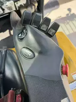 Sähkö - 4 pyör 2017  Yale ERP35VL, battery year 2021 (5)