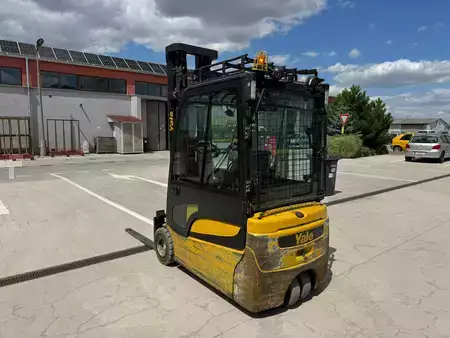 Elektro tříkolové VZV 2021  Yale ERP 20 VT (5)