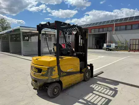 Sähkö - 4 pyör 2017  Yale ERP35VL, battery year 2021 (4)