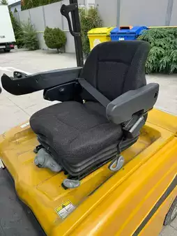 Montacargas Eléctrico (4 ruedas) 2018  Yale ERP16VF (7)