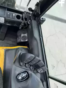 Electric - 4 wheels 2018  Yale ERP20VF (5)