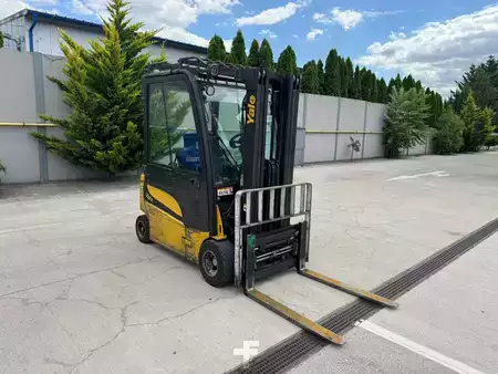 Electric - 4 wheels 2018  Yale ERP20VF (7)