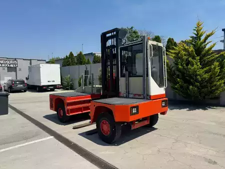 Seitenstapler 2011  Terex SF50U (1)