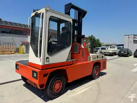 Seitenstapler 2011  Terex SF50U (2)