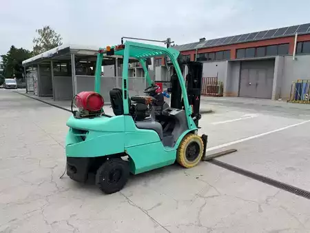 Carrelli elevatori GPL 2011  Mitsubishi FG25N (4)