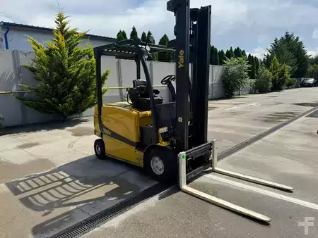 Elektrisk- 4 hjul 2019  Yale ERP25 (4)