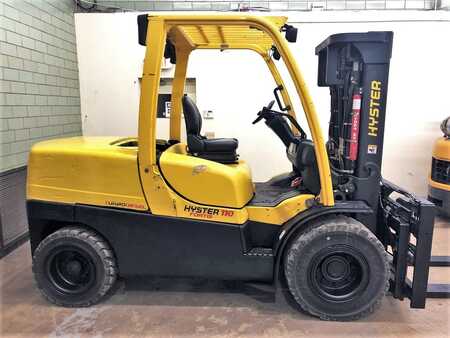 4 Wheels 2010  Hyster H110FT (1)