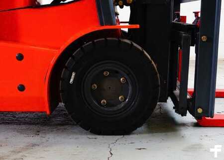 Montacargas Eléctrico (3 ruedas) 2026  Octane FB16S (3)