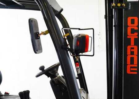 Montacargas Eléctrico (3 ruedas) 2026  Octane FB16S (8)