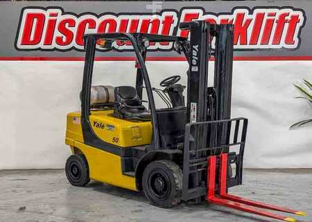 Propane Forklifts 2011  Yale GLP050VXEUSE090 (5)