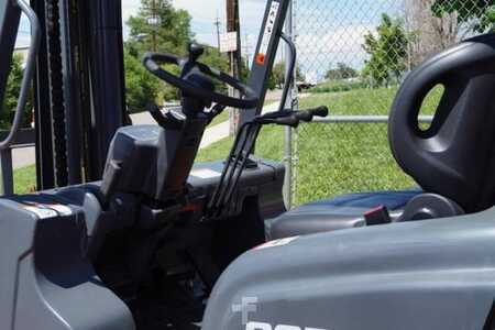 Carretilla elevadora GLP 2025  Octane FY70 (7)