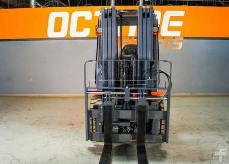 Eléctrica de 4 ruedas 2025  Octane FB40 (3)