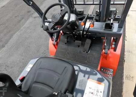 Carretilla elevadora diésel 2025  Octane FD30S (9)
