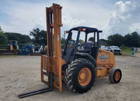 Rough Terrain Forklifts 2014  Case 586H (4)